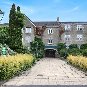 Tong Park Hotel